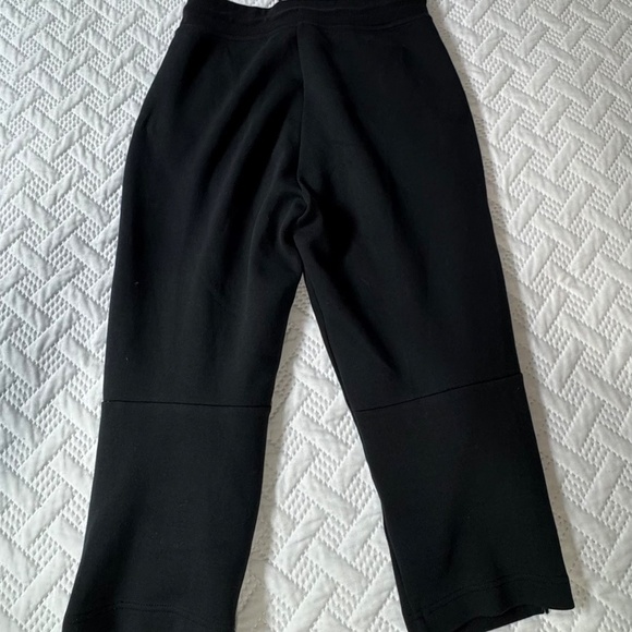 Nike Tech Fleece Black Size Small Man Woman Unisex Activwear Capris Joggers - Picture 5 of 10
